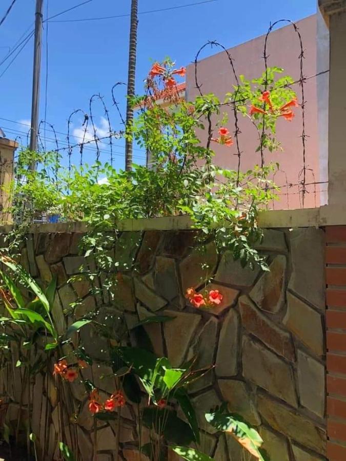 Hidden Hue Homestay Luaran gambar