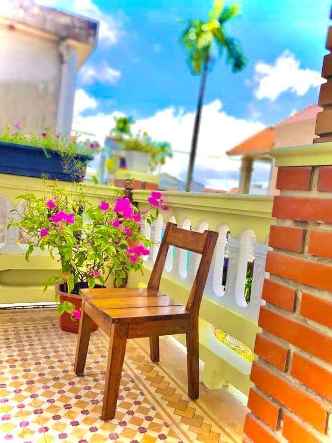 Hidden Hue Homestay Luaran gambar