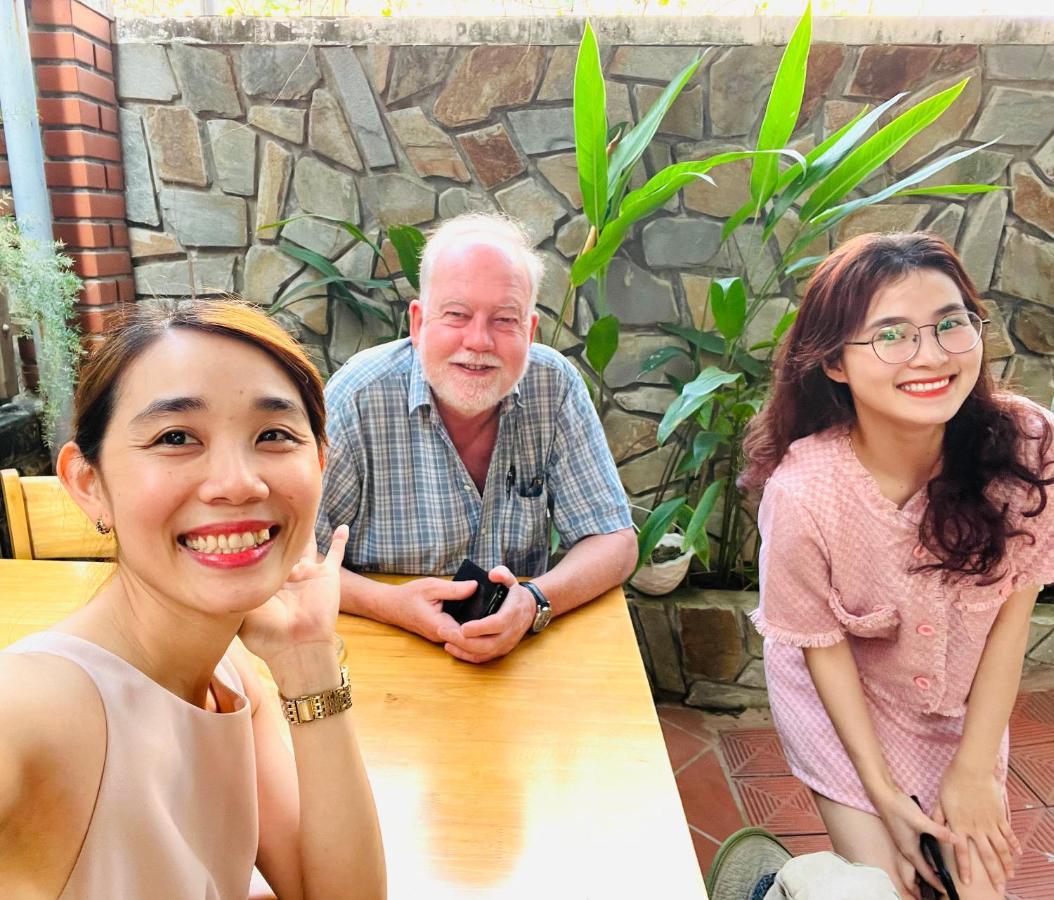 Hidden Hue Homestay Luaran gambar